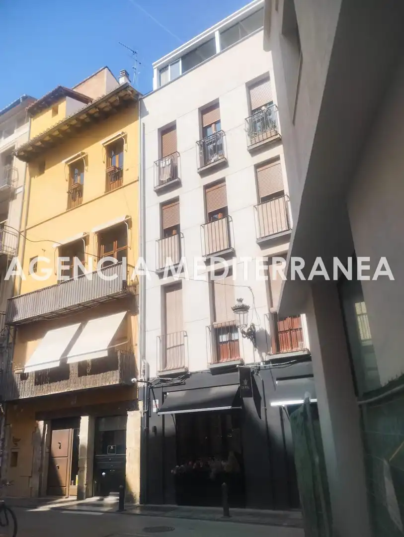 Vista exterior de Piso en venta en Valencia con Aire acondicionado, Calefacción y Parquet