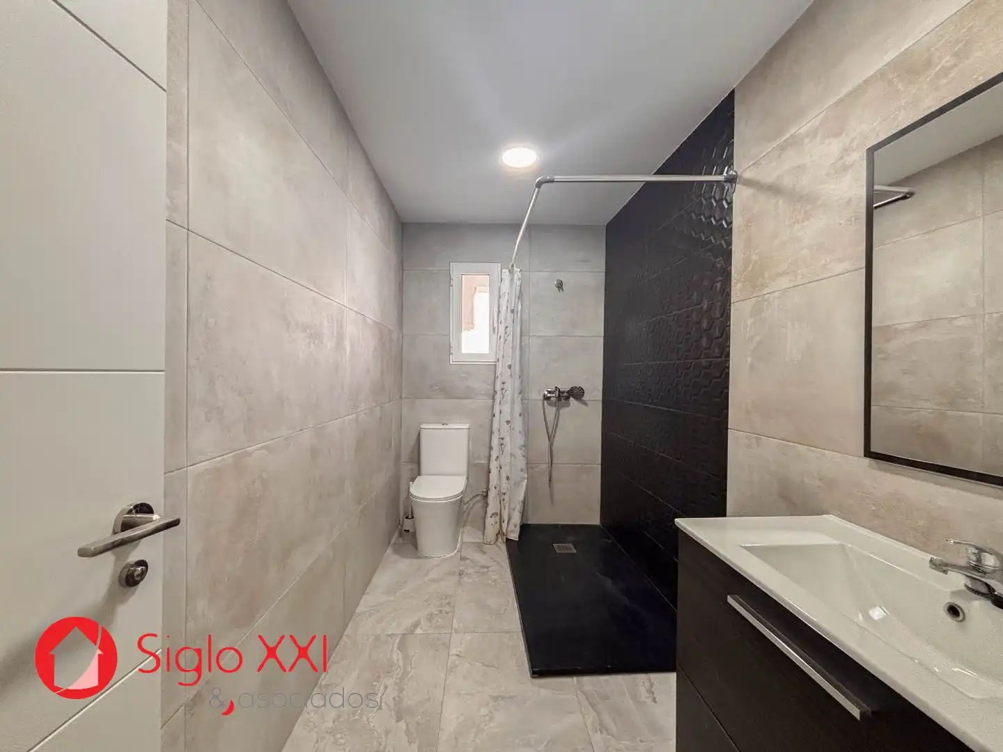 Badezimmer von Wohnung zur Miete in Vila-real mit Klimaanlage und Balkon
