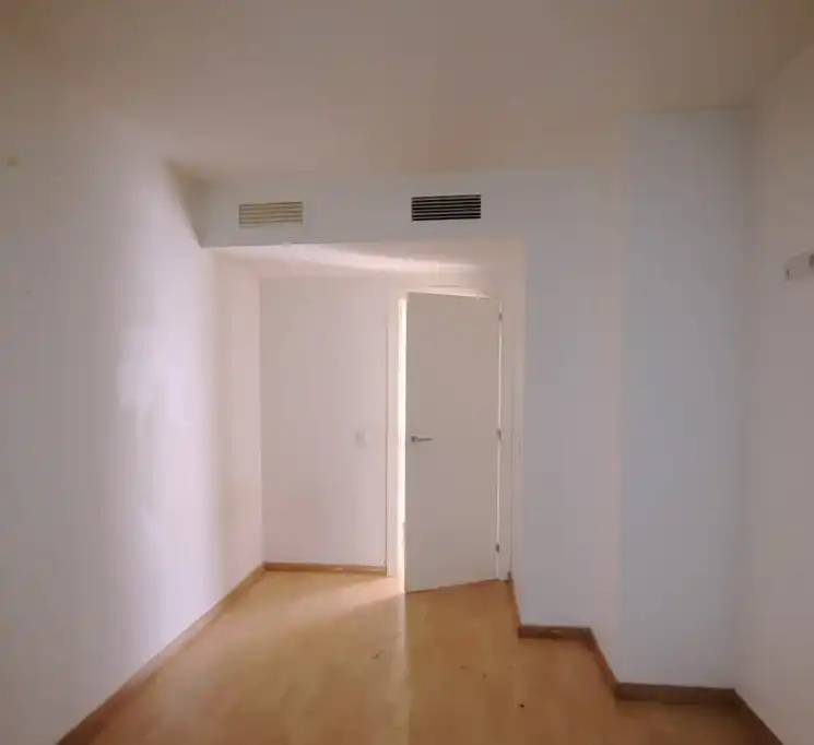 Wohnung zum Verkauf in Sabadell mit Klimaanlage