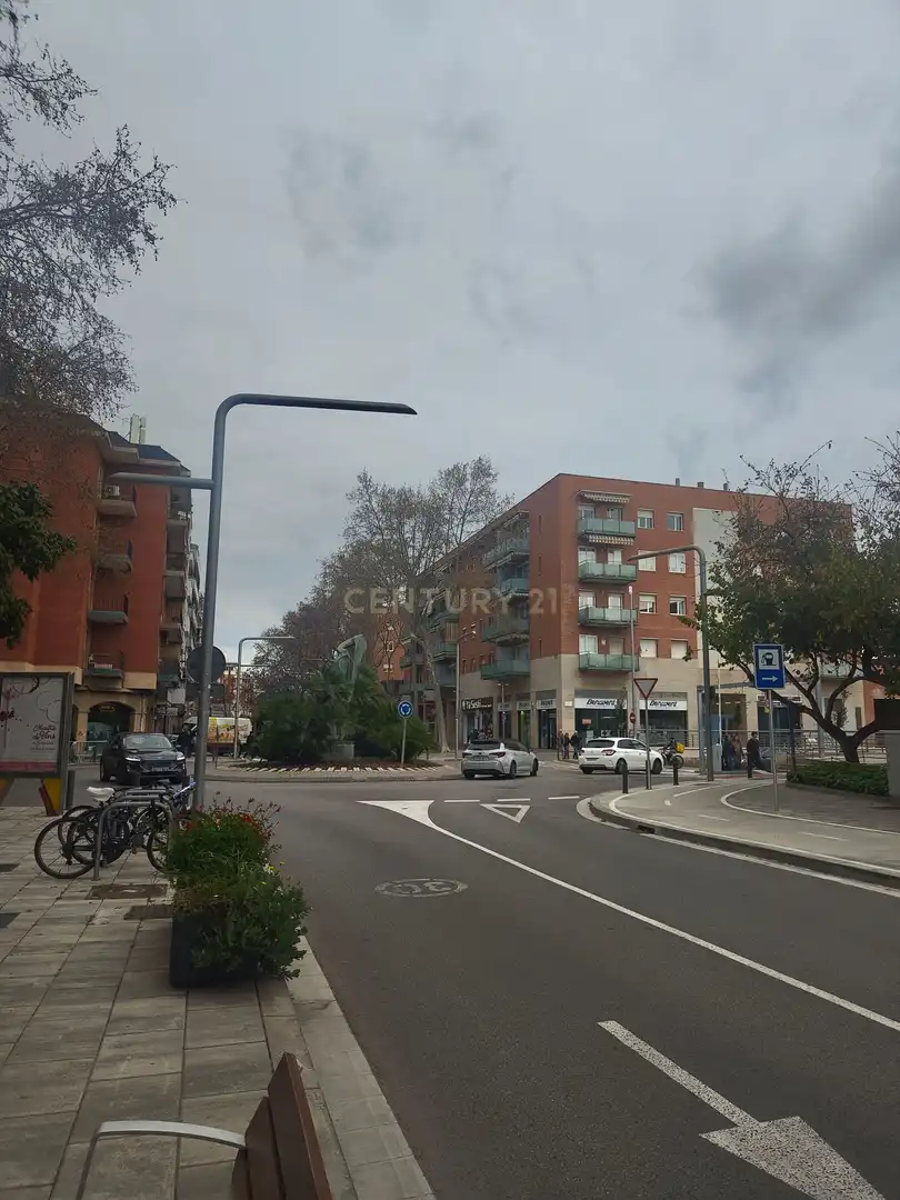 Außenansicht von Geschaftsraum zur ubertragung in Castelldefels