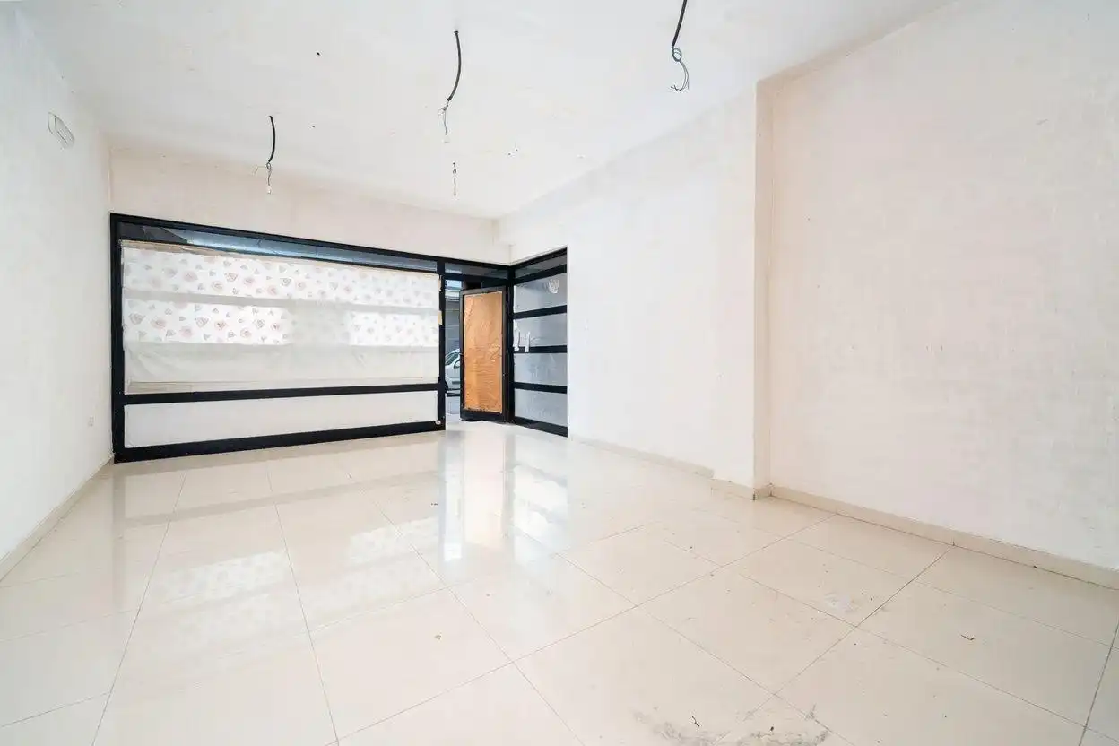 Business premises for sale in Ponent