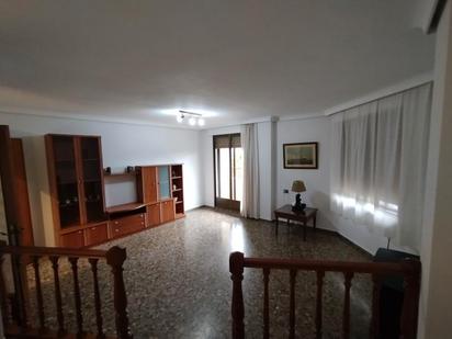 Sala d'estar de Pis de lloguer en Castellón de la Plana / Castelló de la Plana amb Moblat, Forn i Rentadora