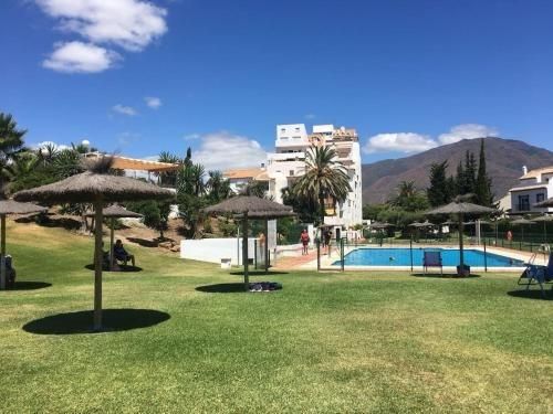 Exterior view of Flat for sale in Estepona  with Private garden, Terrace and Balcony