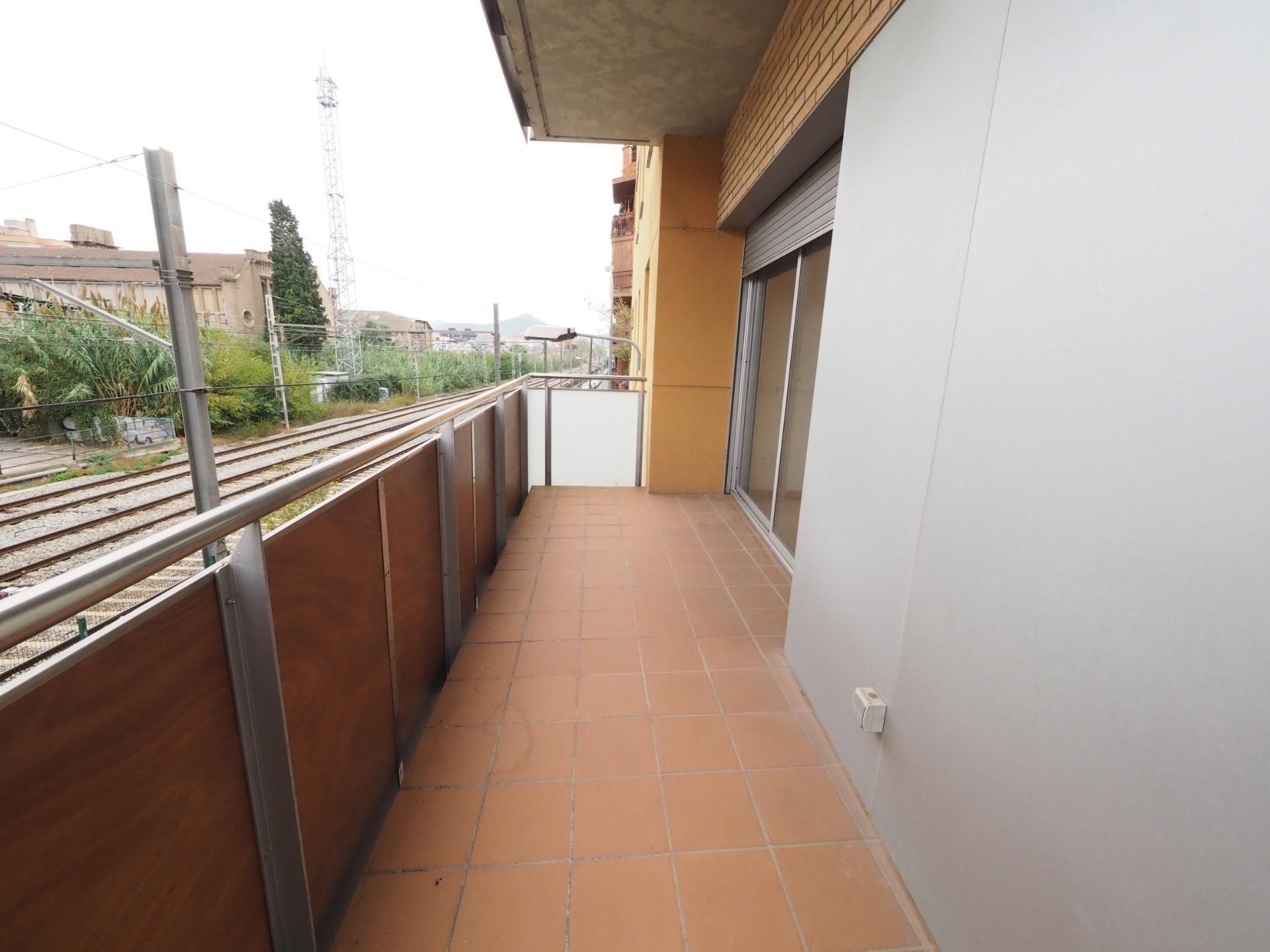 Terrassa de Pis en venda en Cerdanyola del Vallès amb Calefacció, Parquet i Terrassa