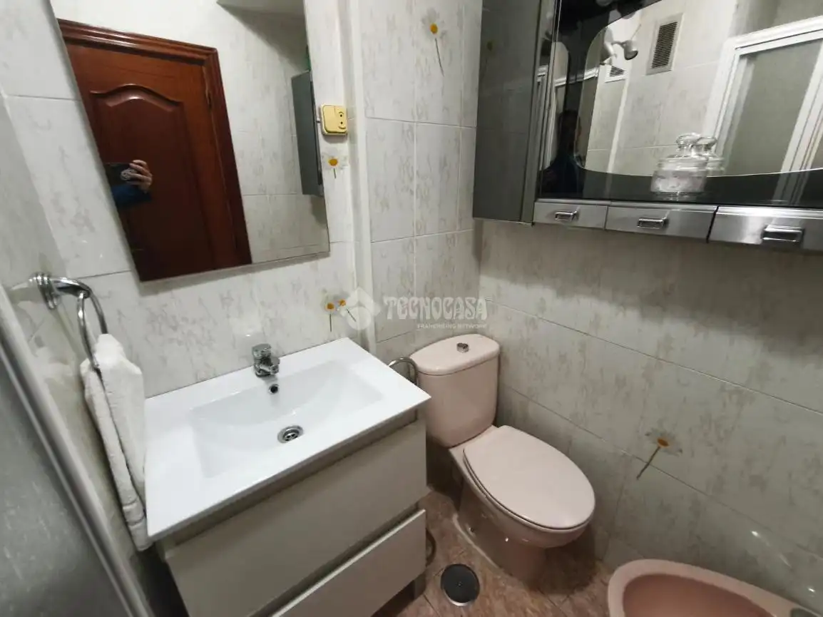 Bathroom of Flat for sale in Centro