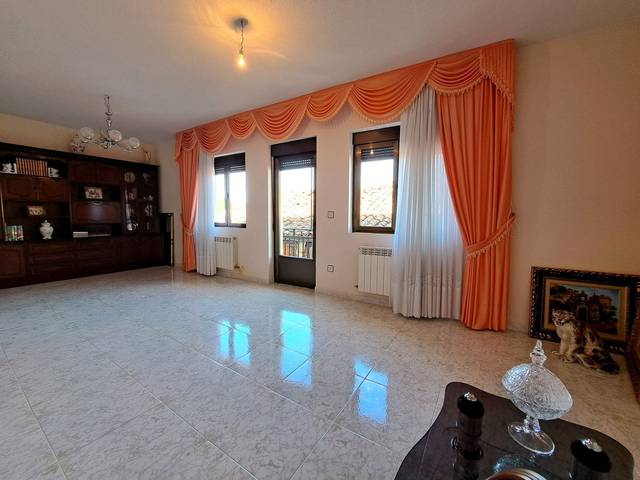 Casa-chalet en Venta en Calle Portillo en San Esteban de la Sierra