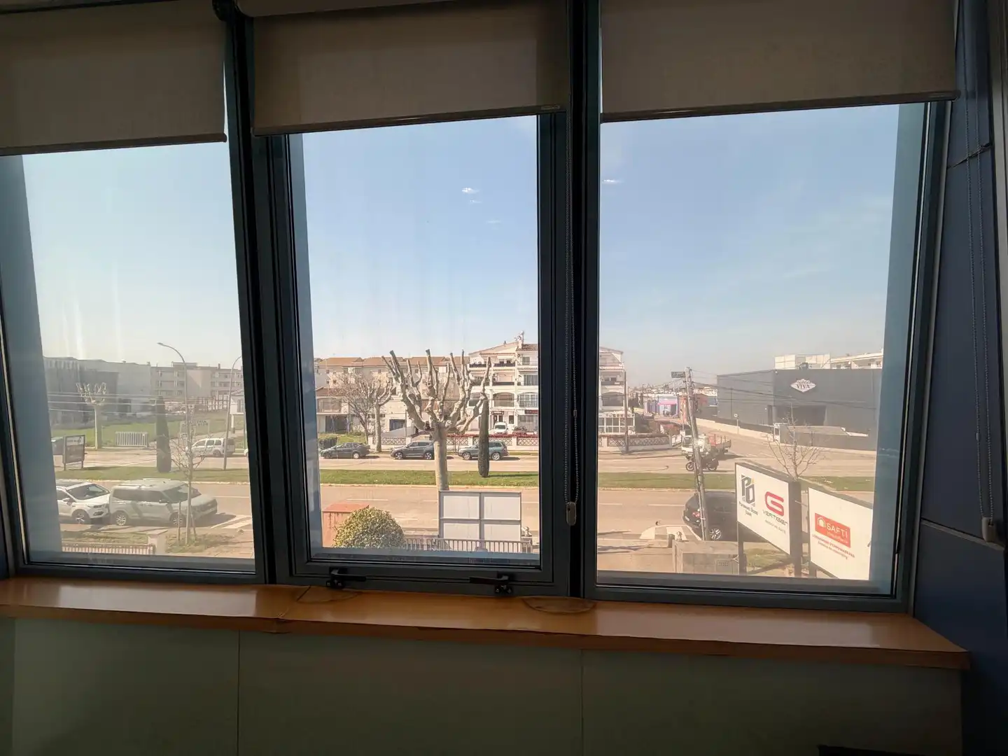 Commercial properties for sale in Empuriabrava  with Terrace