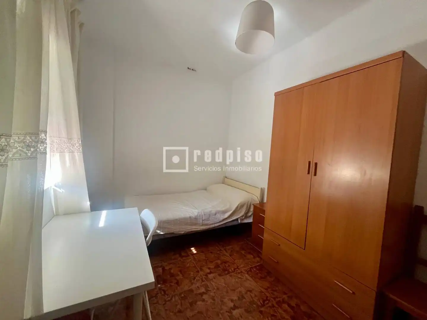 Bedroom of Flat for rent in Granada  with Heating, Terrace and Furnished