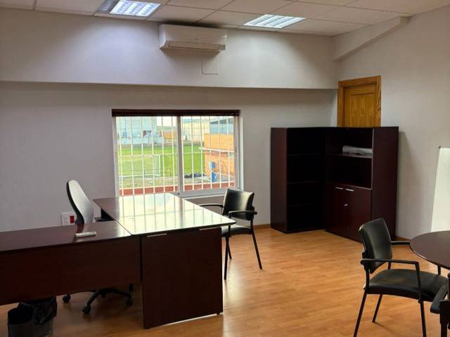 Oficina en Alquiler en Calle Industria, 14 en Almendralejo