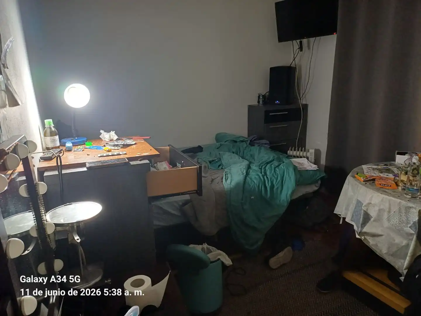 Schlafzimmer von Geschaftsraum zum Verkauf in Fisterra mit Terrasse und Internet