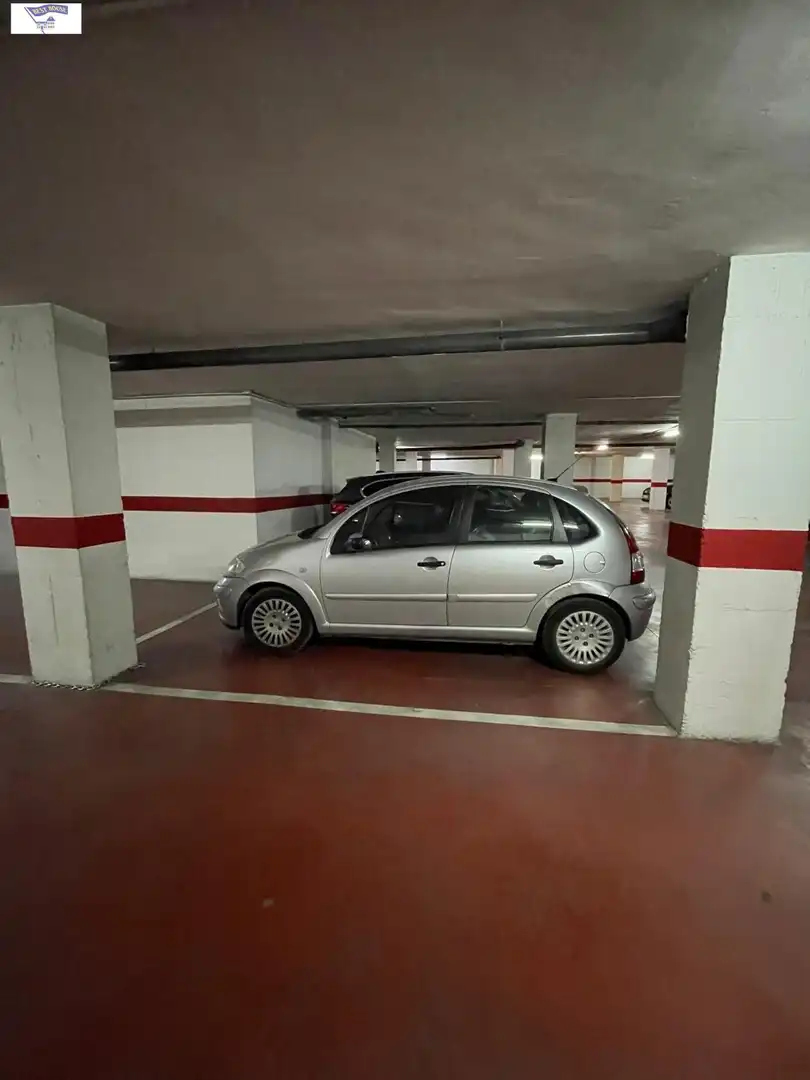 Parkplatz von Wohnungen zur Miete in Albacete mit Heizung, Möbliert und Balkon
