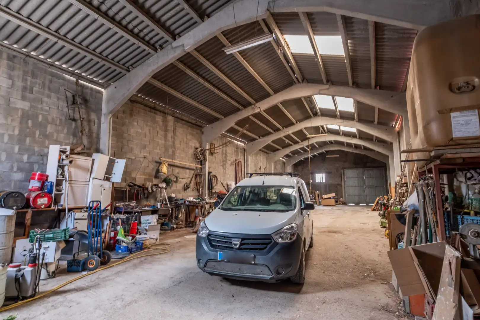 Parking de Nave industrial en venta en Zaragoza
