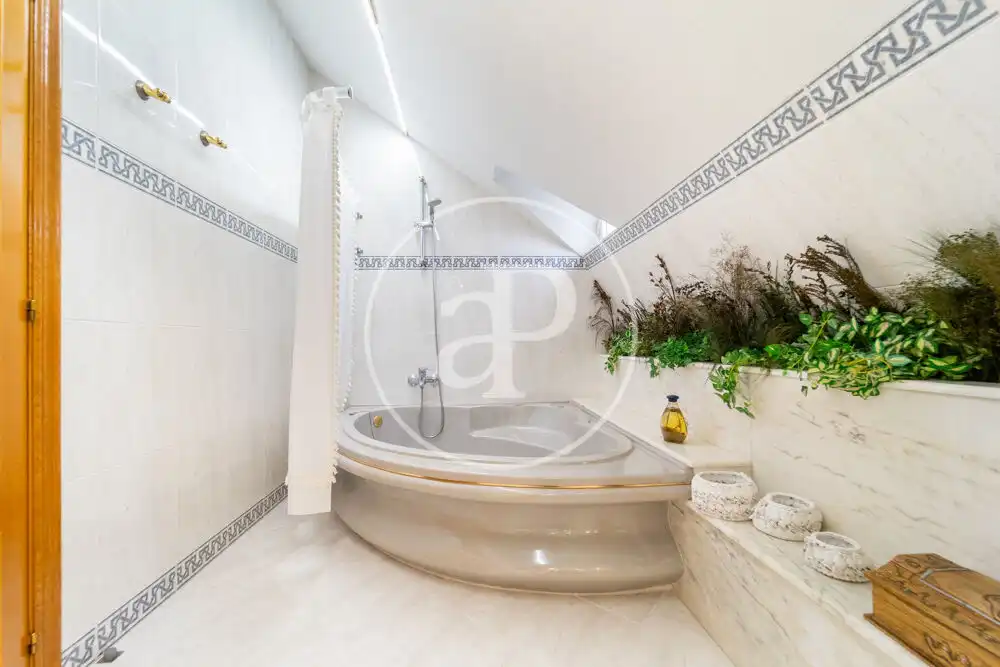 Bathroom of Houses for sale in San Vicente del Raspeig / Sant Vicent del Raspeig  with Air Conditioner, Heating and Private garden