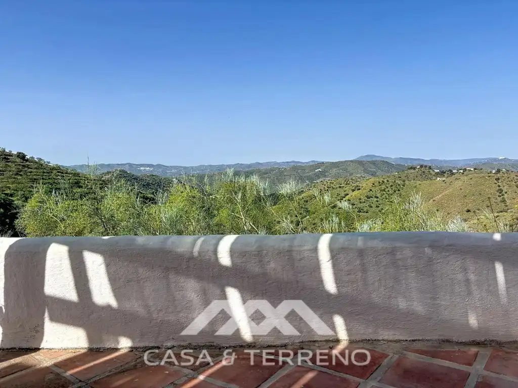 Terrassa de Casa o xalet en venda en Canillas de Aceituno amb Jardí privat, Terrassa i Piscina