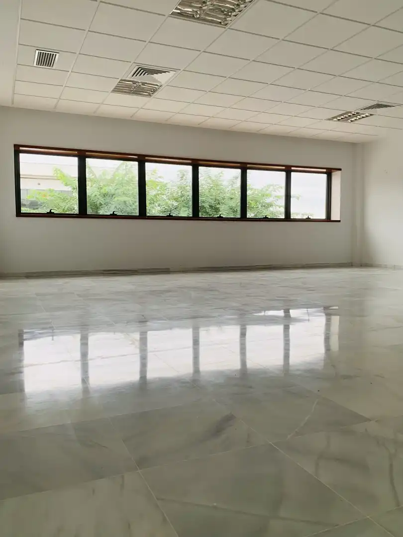 Office for rent in Dos Hermanas