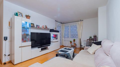 Foto 2 de Piso en venta en Del Molí D'en Saborit, Estadi - Santa Anna, Vic