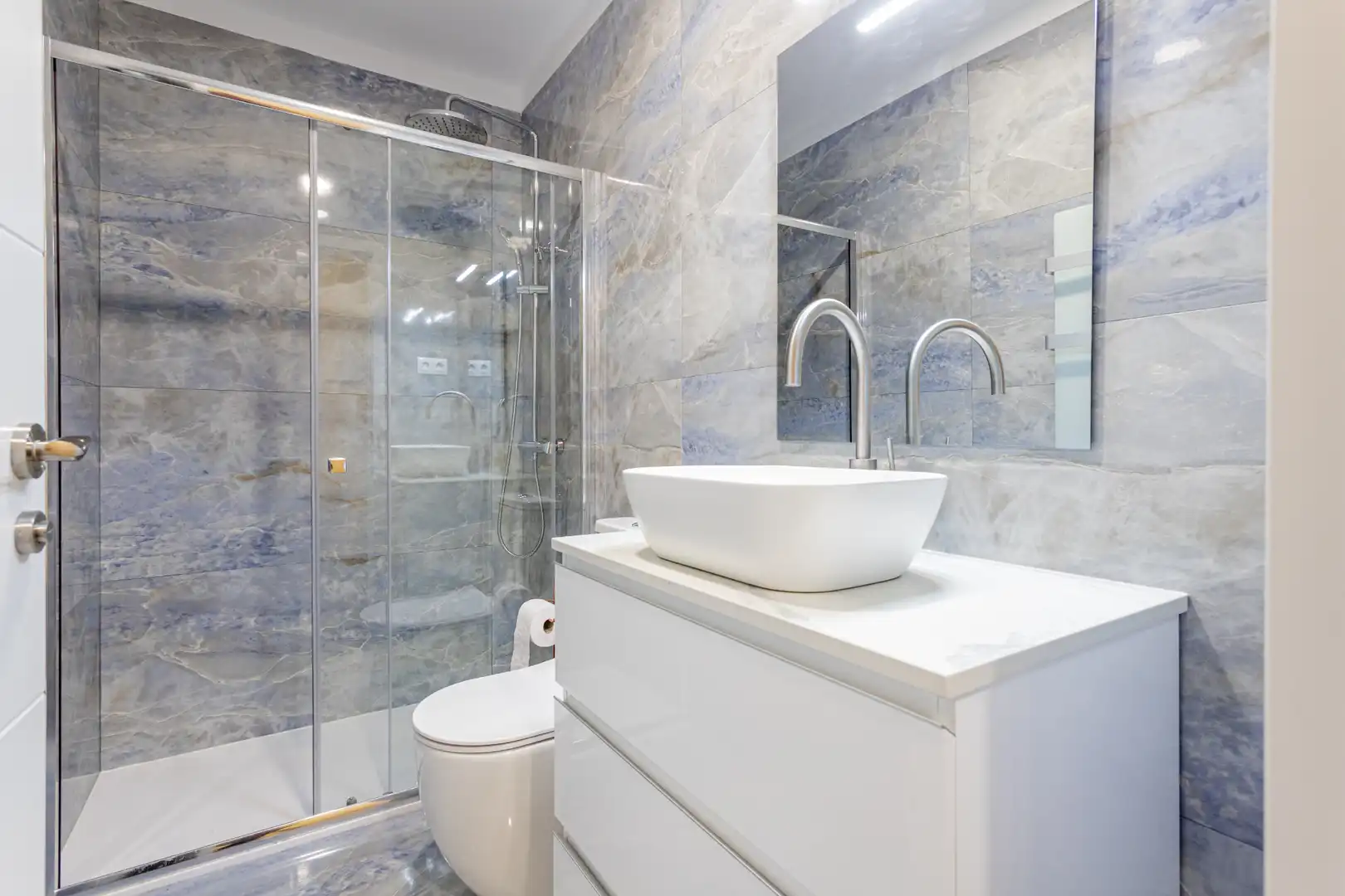 Baño de Piso en venta en Majadahonda con Aire acondicionado, Calefacción y Horno