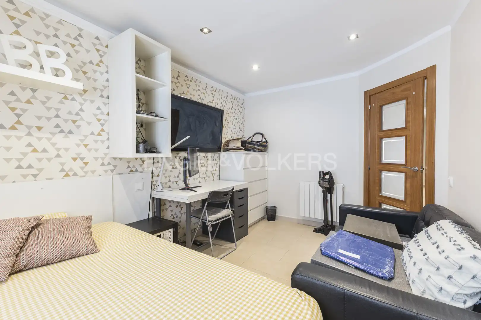 Bedroom of Houses for sale in Barcelona  with Air Conditioner, Heating and Terrace
