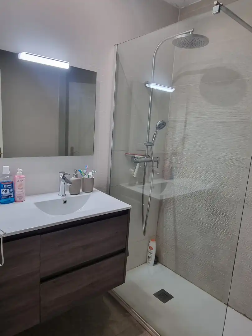 Baño de Piso en venta en Alcoy / Alcoi con Aire acondicionado y Amueblado