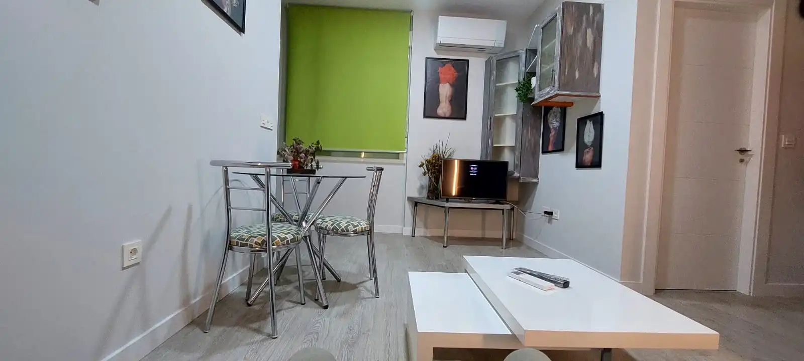 Living room of Flat for sale in Valladolid  with Heating, Parquet flooring and Furnished