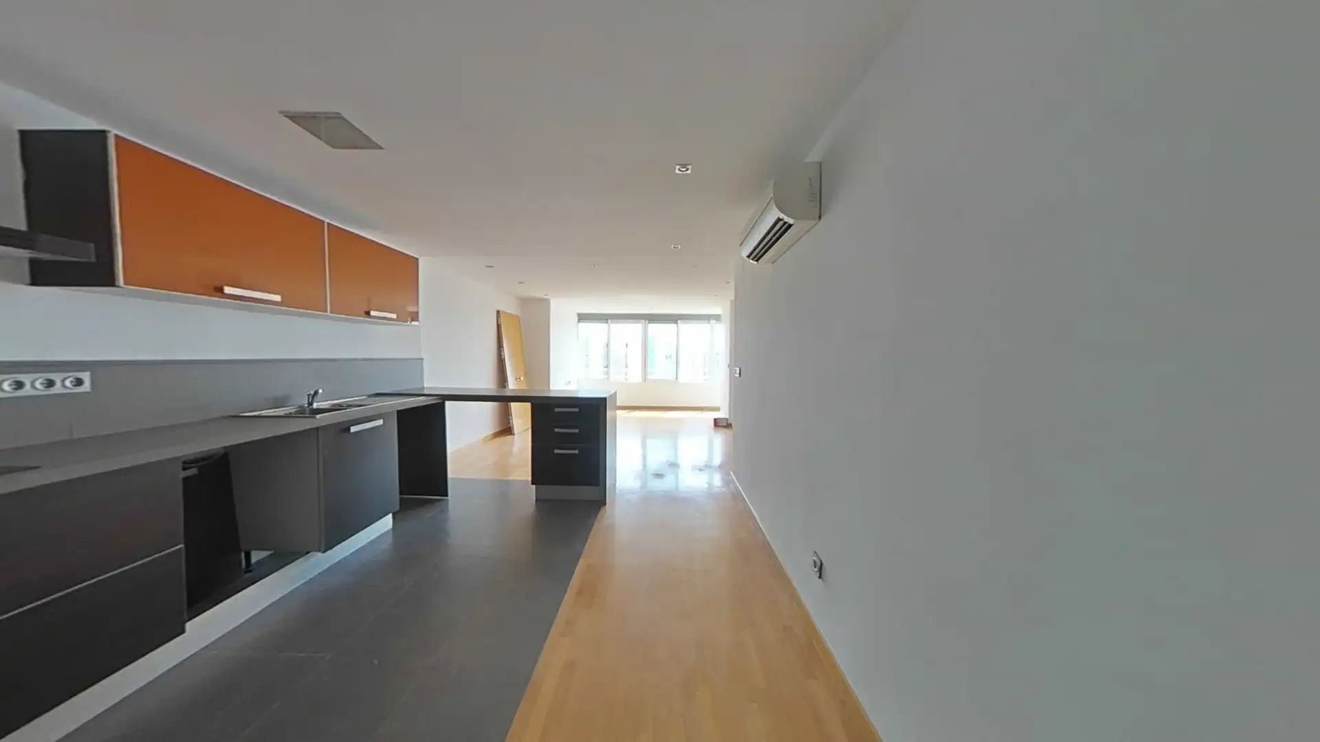 Cuina de Apartament en venda en Alicante / Alacant amb Piscina