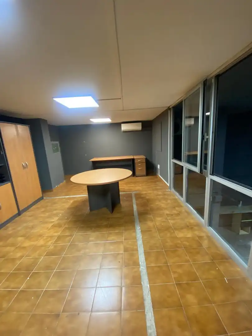 Locale commerciale in vendita a Eixample Sud – Migdia, imagen 5