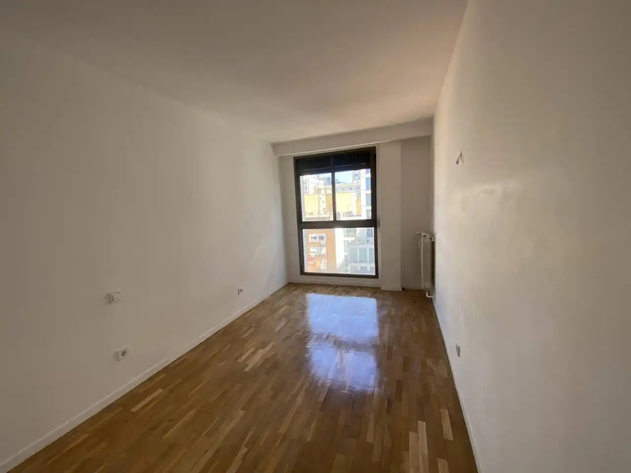 Habitación de Piso de alquiler en Madrid con Calefacción, Parquet y Alarma