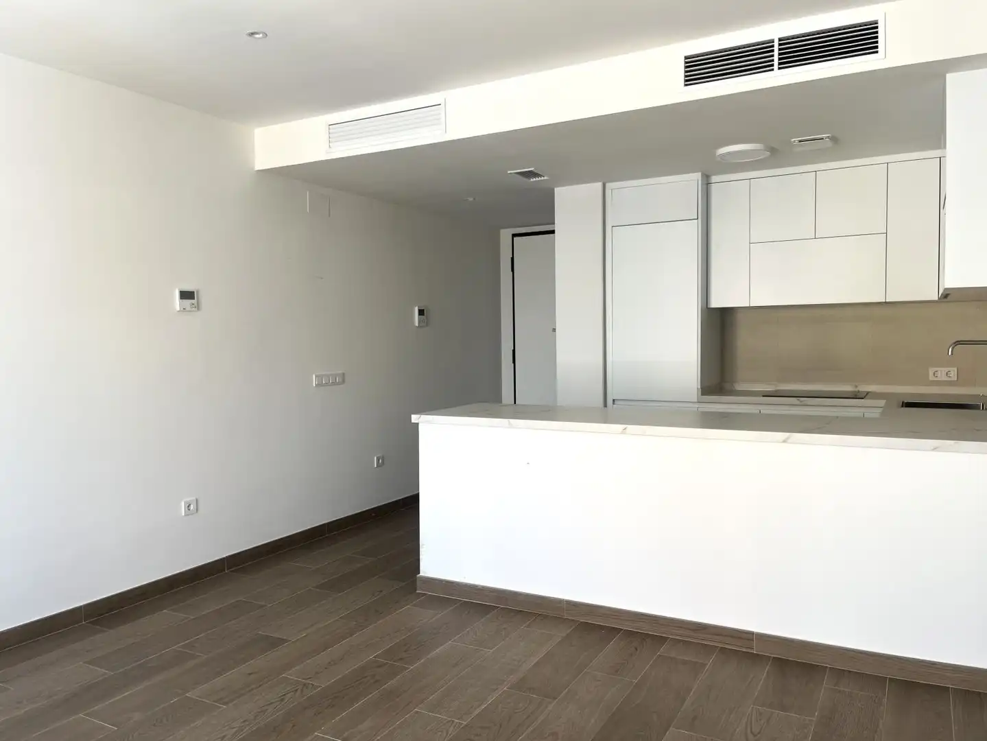 Kitchen of Flat for rent in Sevilla  with Air Conditioner, Heating and Storage room