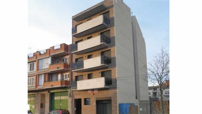 Vista exterior de Traster en venda en Tàrrega