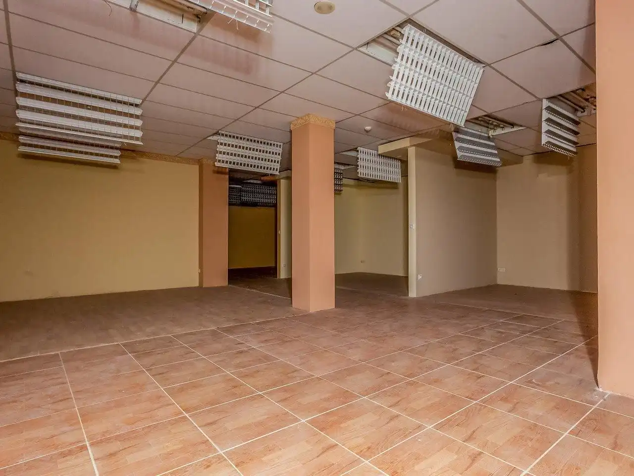 Local comercial en venta en Centro, imagen 3