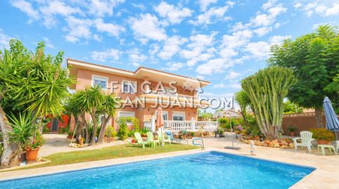 Chalet en venta en Partida La Obrera, 8 dormitorios.