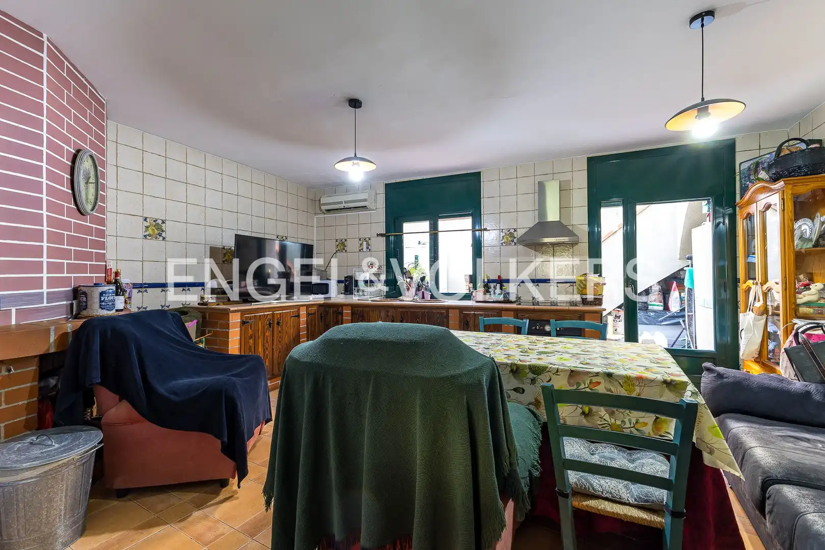Kitchen of Houses for sale in Castelldefels  with Air Conditioner, Heating and Terrace