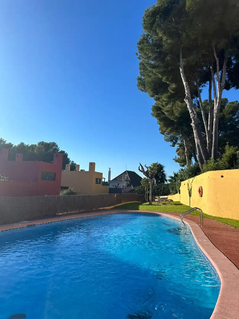 Casa a schiera con piscina in affitto a Passatge de l'Abellarol