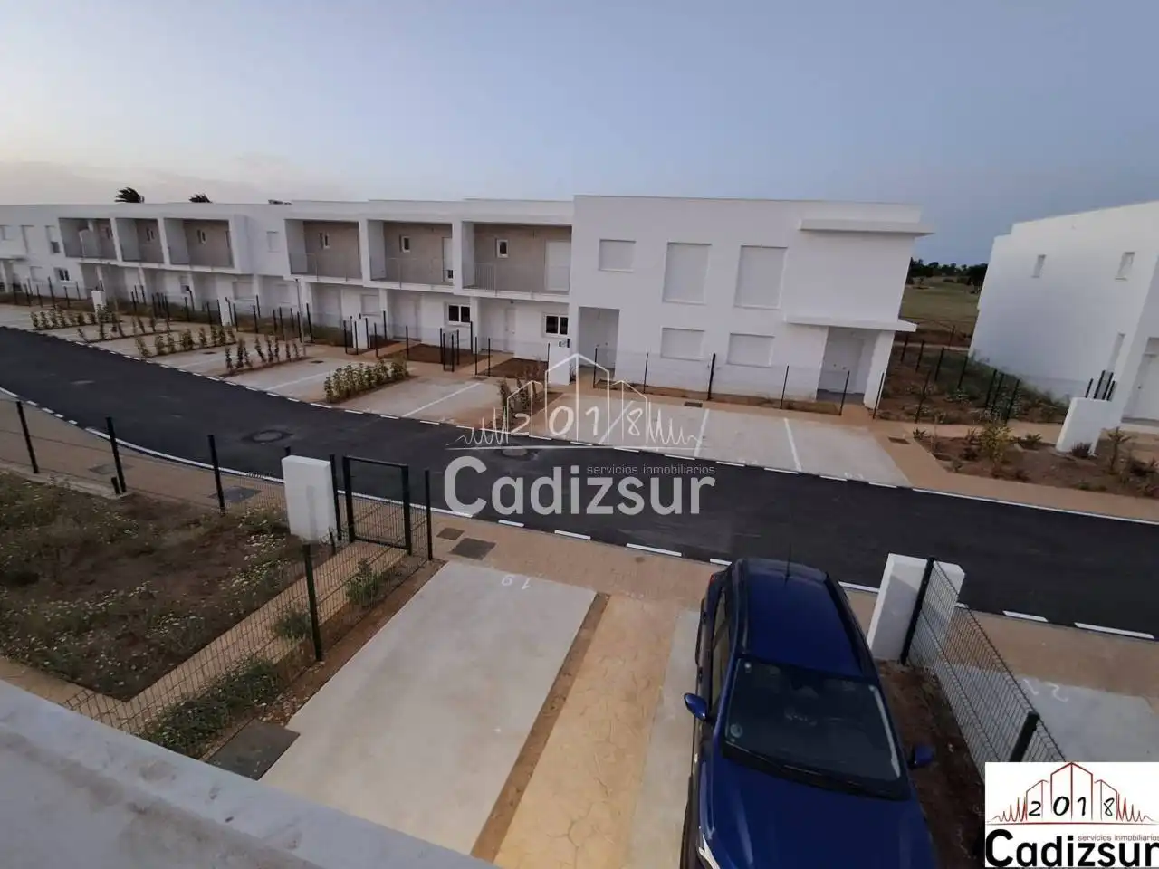 Parking de Casa adosada en venta en Puerto Real con Aire acondicionado, Calefacción y Jardín privado