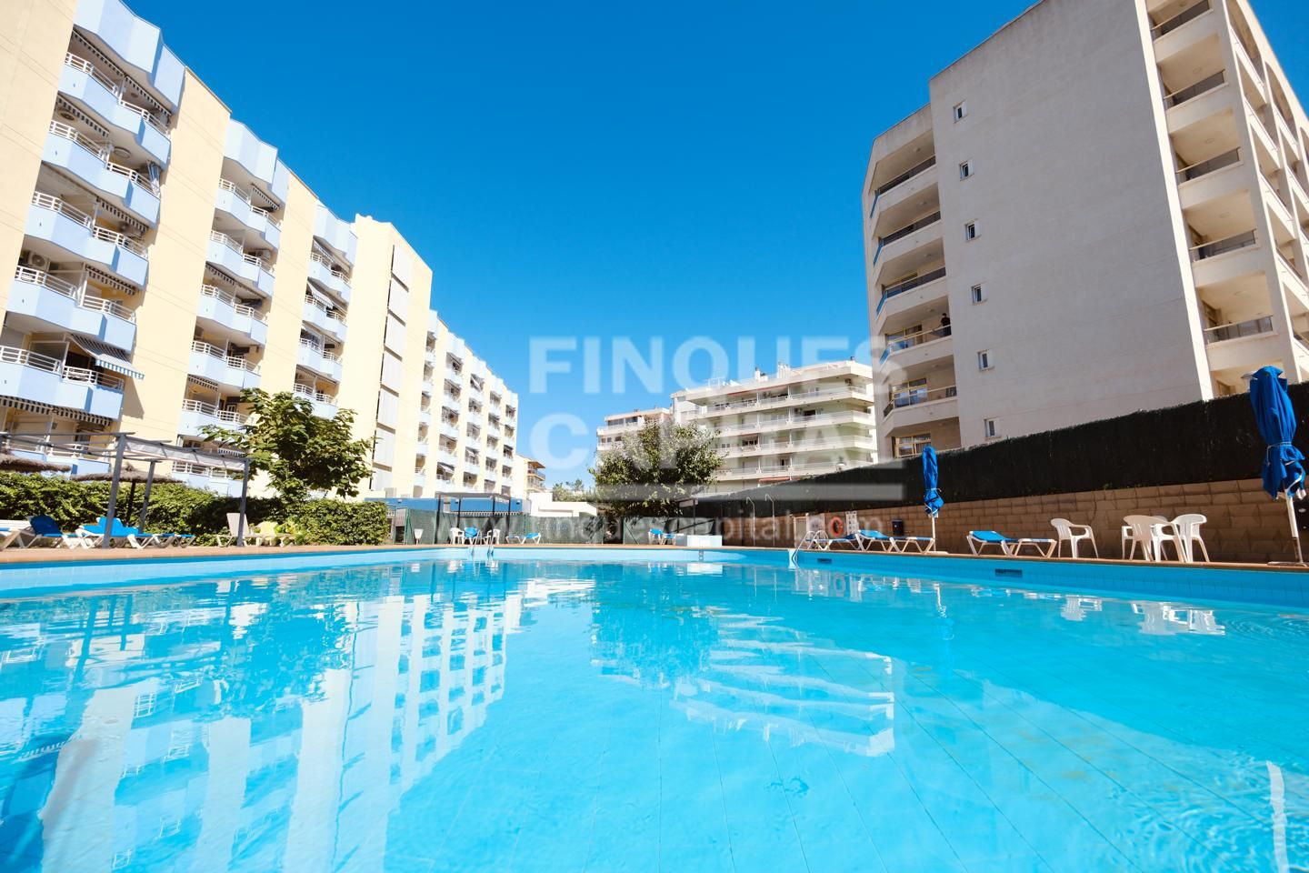 Swimming pool of Flat for sale in Salou  with Balcony and Community pool