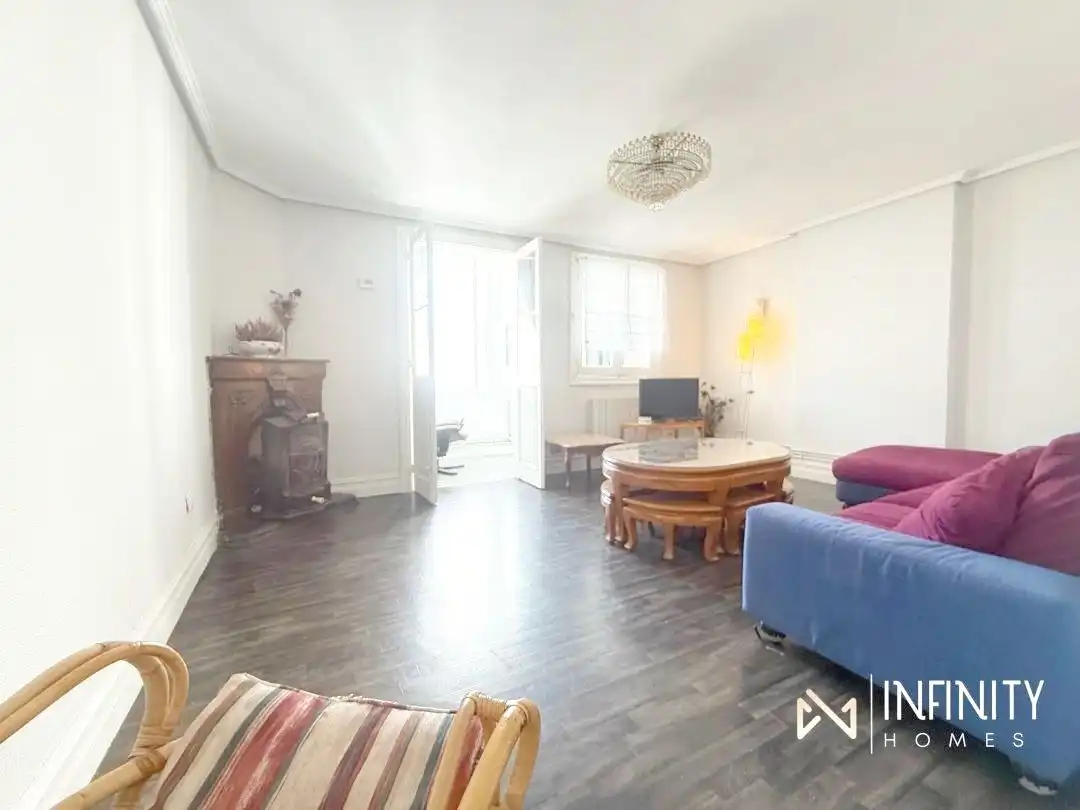 Sala de estar de Piso de alquiler en Bilbao  con Calefacción, Terraza y Balcón