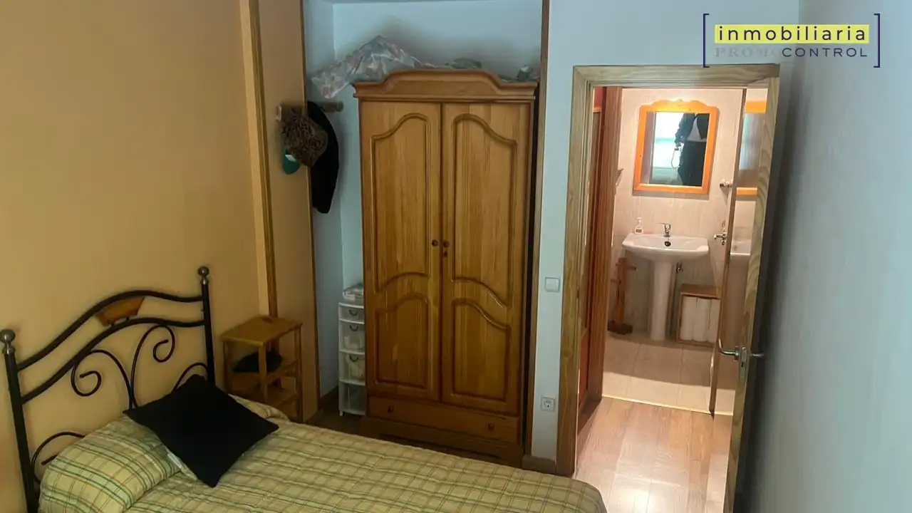Piso en venta en Canfranc, Huesca