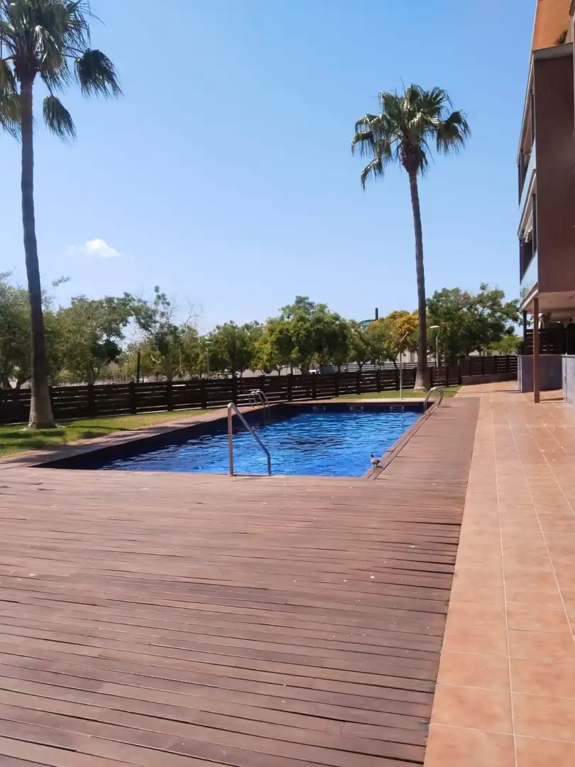 Schwimmbecken von Wohnung zum Verkauf in La Ràpita mit Klimaanlage, Heizung und Privatgarten
