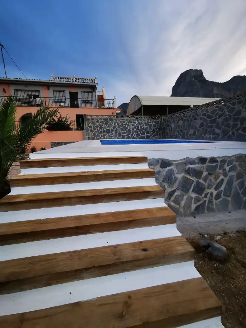 Piscina de Casa o chalet de alquiler en Polop con Calefacción, Jardín privado y Terraza