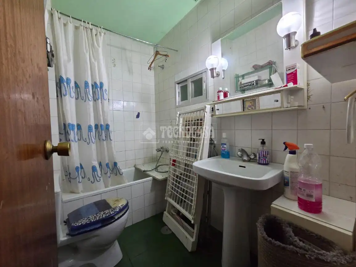 Bathroom of Detached homes for sale in Velilla de San Antonio  with Heating, Private garden and Terrace