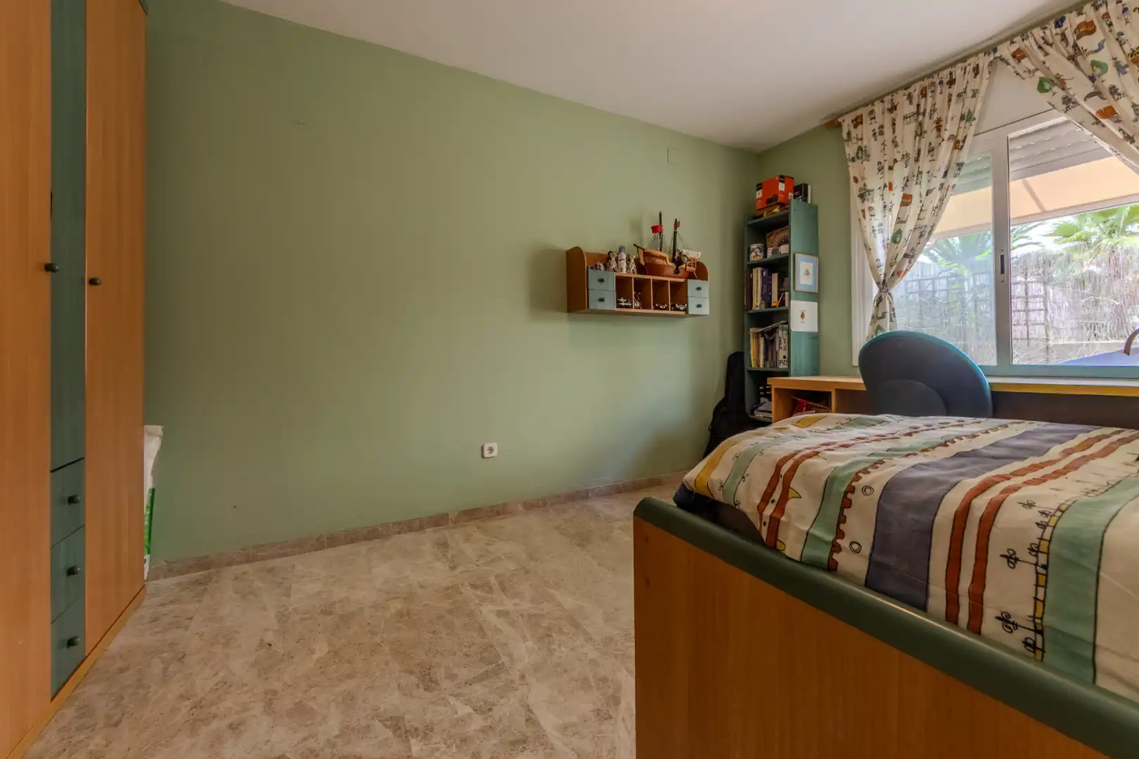 Dormitori de Casa o xalet en venda en Tarragona amb Jardí privat, Terrassa i Traster
