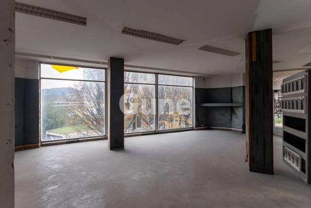 Local comercial en Venta en Zazpiturrieta en Beasain
