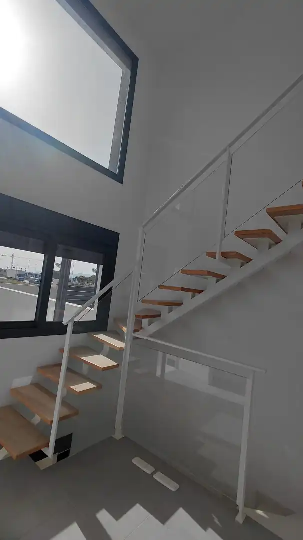 Casa bifamiliare con terrazza in vendita a Carrer de Xipre, imagen 11