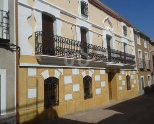 Vista exterior de Casa o xalet en venda en Belvís de la Jara amb Terrassa i Piscina