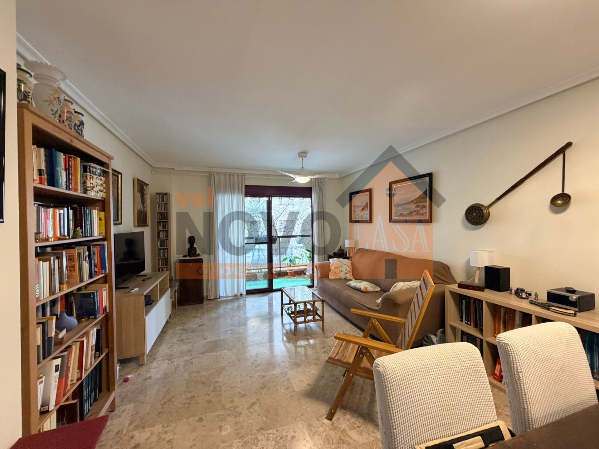 Vista exterior de Pis en venda en  Valencia Capital amb Aire condicionat i Traster