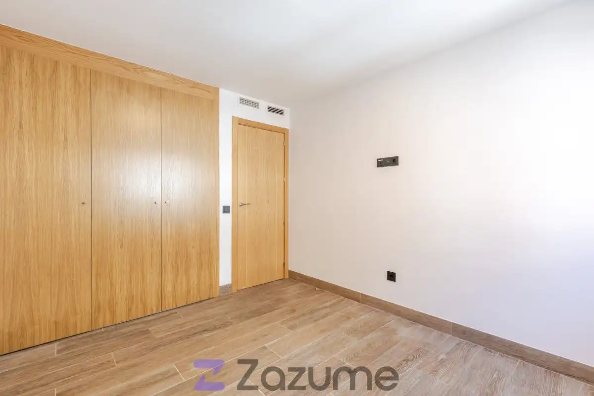 Bedroom of Flat for rent in Las Rozas de Madrid  with Heating, Private garden and Swimming Pool