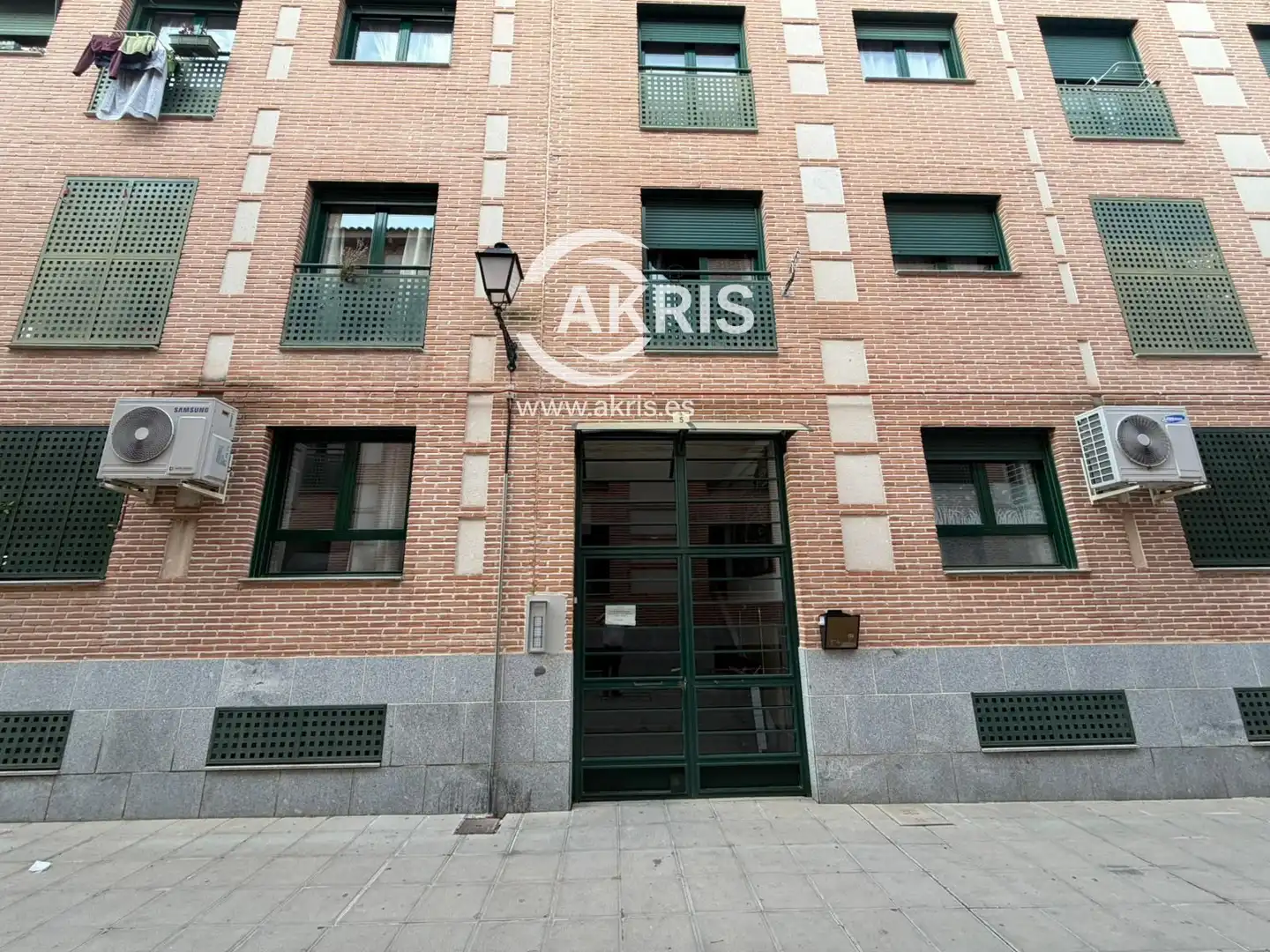 Vista exterior de Dúplex en venda en Toledo amb Aire condicionat, Moblat i Forn