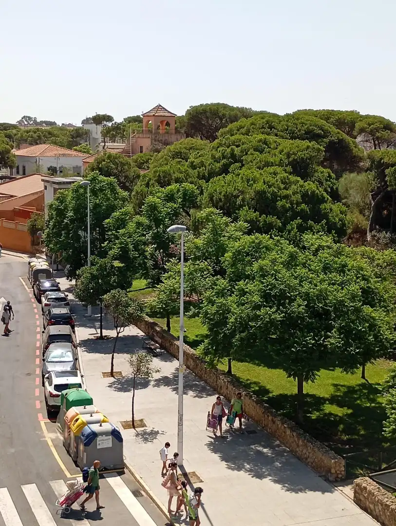 Vista exterior de Piso de alquiler en Punta Umbría con Aire acondicionado