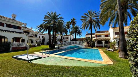 Foto 2 de Casa adosada en venda a Centro Urbano, Dénia