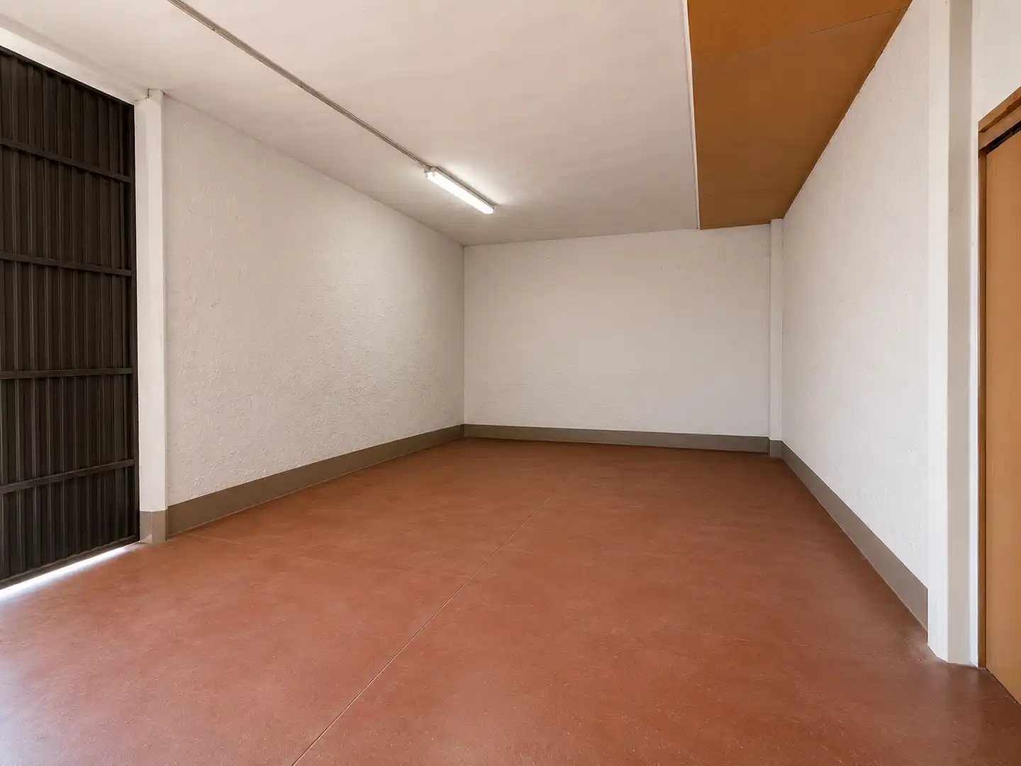 Local en venta en CR. YEPES, Zona Entrada - Gasolineras